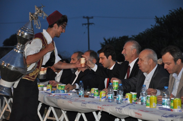 bereket konvoyu10.JPG